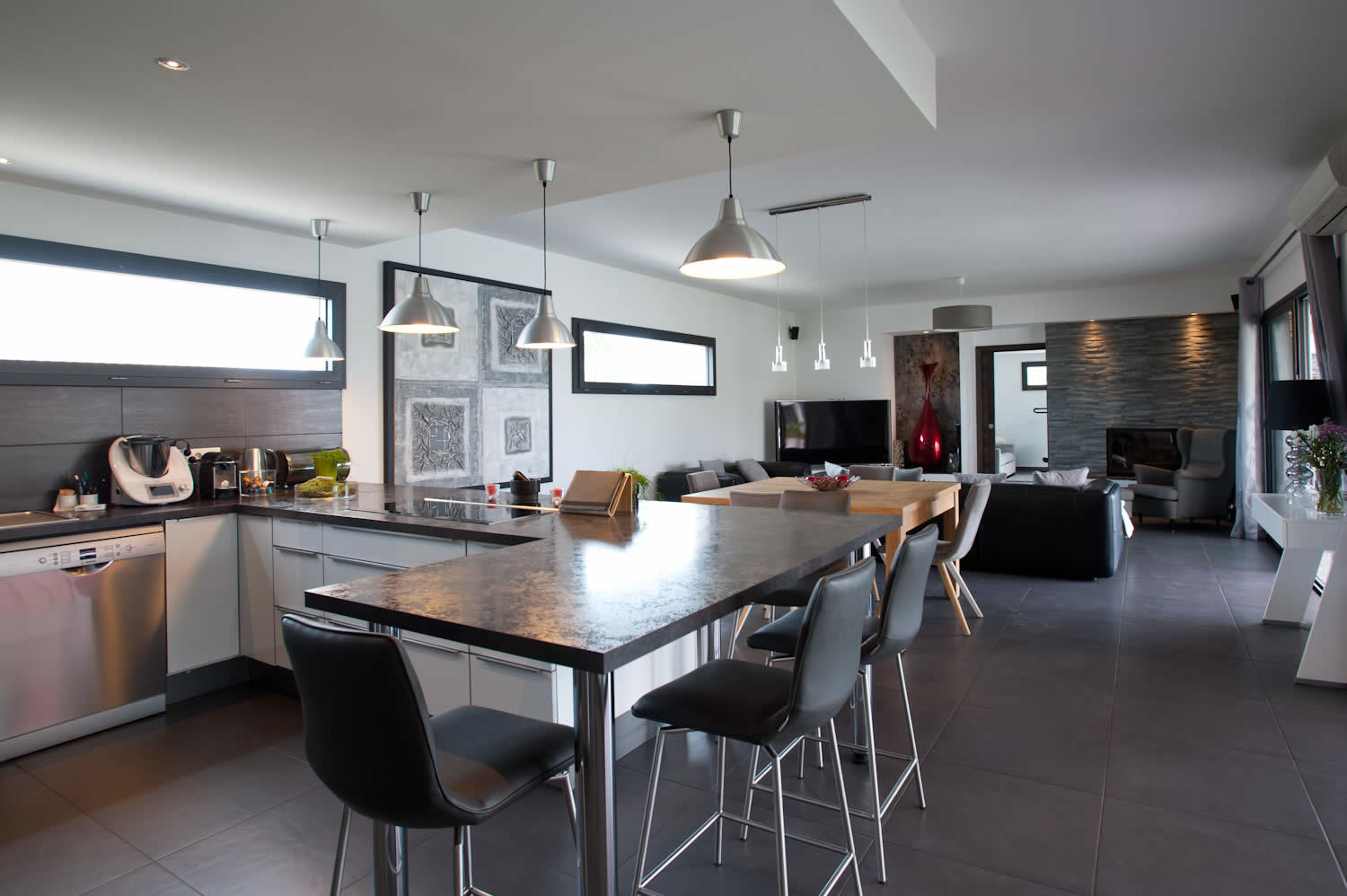 Villa with 2 Garages, Heated Pool, and Hen House for sale in Porto Vecchio, Corsica