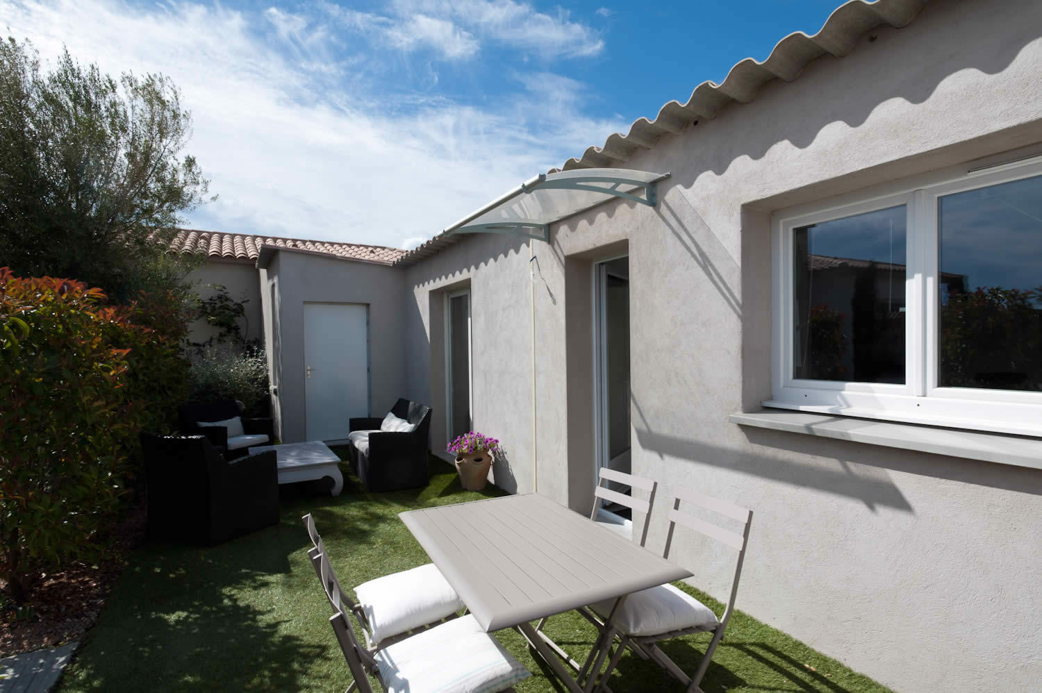 Villa with 2 Garages, Heated Pool, and Hen House for sale in Porto Vecchio, Corsica