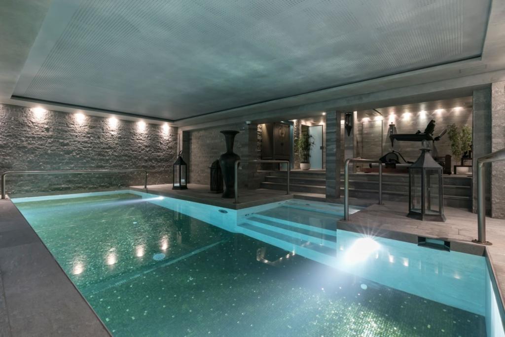 Magnifique hôtel particulier à vendre au cœur de Montmartre, vue unique