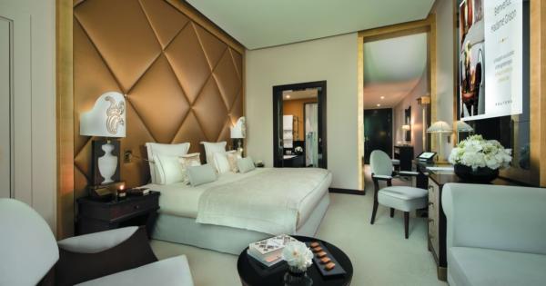 hotel-le-fouquets-groupe-barriere-vue-champs-elysees-confort-luxe-elegance