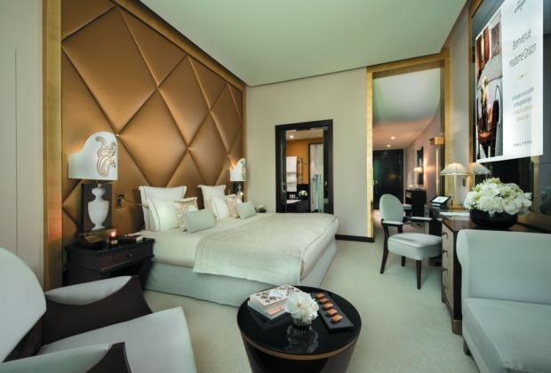 hotel-le-fouquets-groupe-barriere-vue-champs-elysees-confort-luxe-elegance