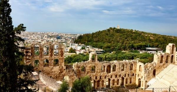 athenes-grece-destination-essor-immobilier-luxe