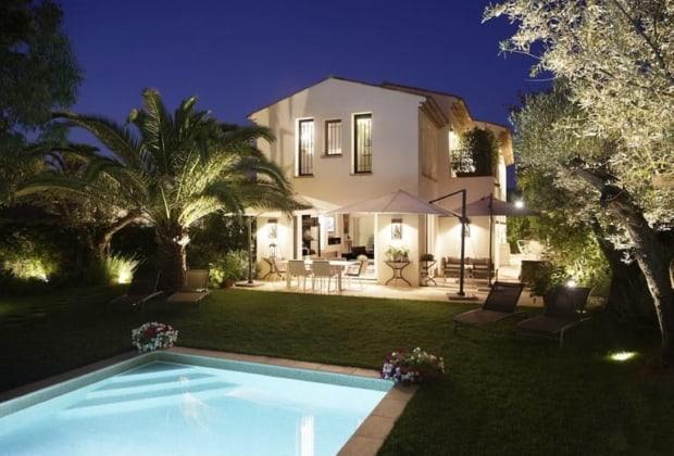 beautiful-villa-for-rent-heated-swimming-pool-private-terrace-parking