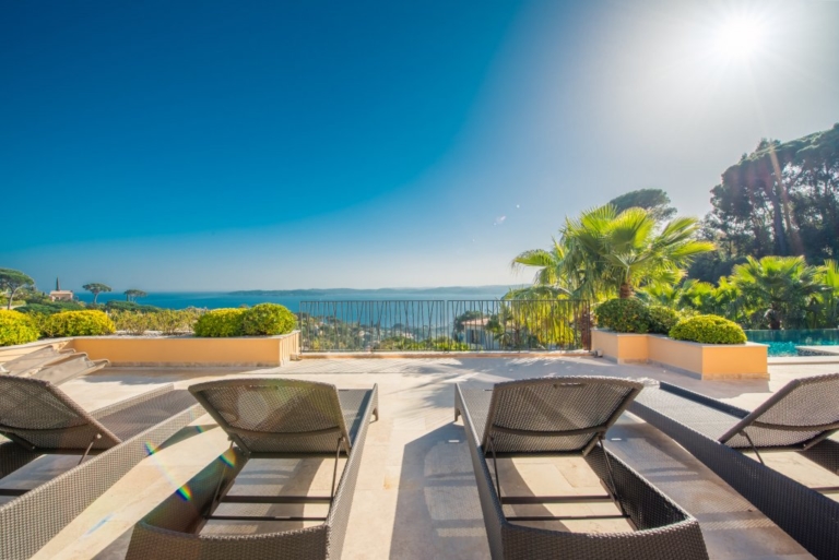 Sight restored, in SainteMaxime SoBarnes